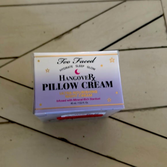 Too Faced Other - Too Faced Hangover Pillow Cream - New in Box Sealed